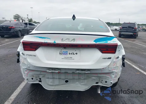 2024 Kia Forte Gt-Line z USA, uszkodzony, nr VIN 3KPF54AD2RE774596